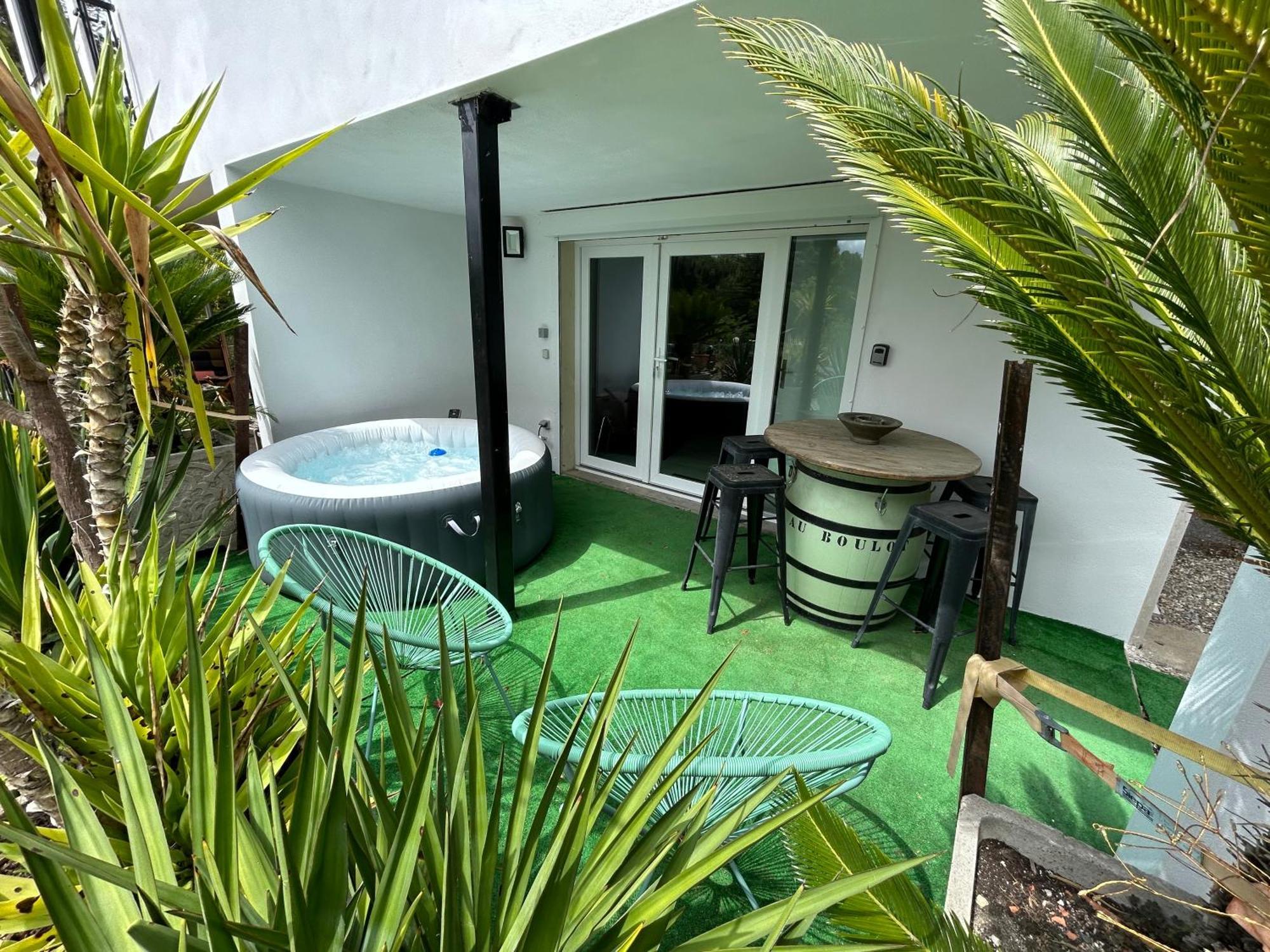Appart-One Terrasse Jacuzzi Parking قرقشونه المظهر الخارجي الصورة
